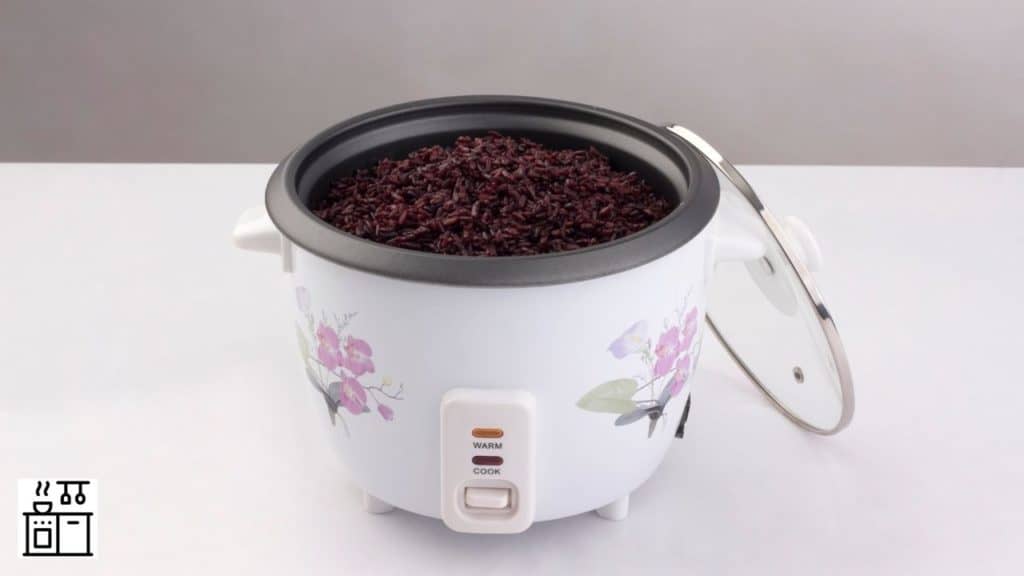 Image of a rice cooker kept on a table