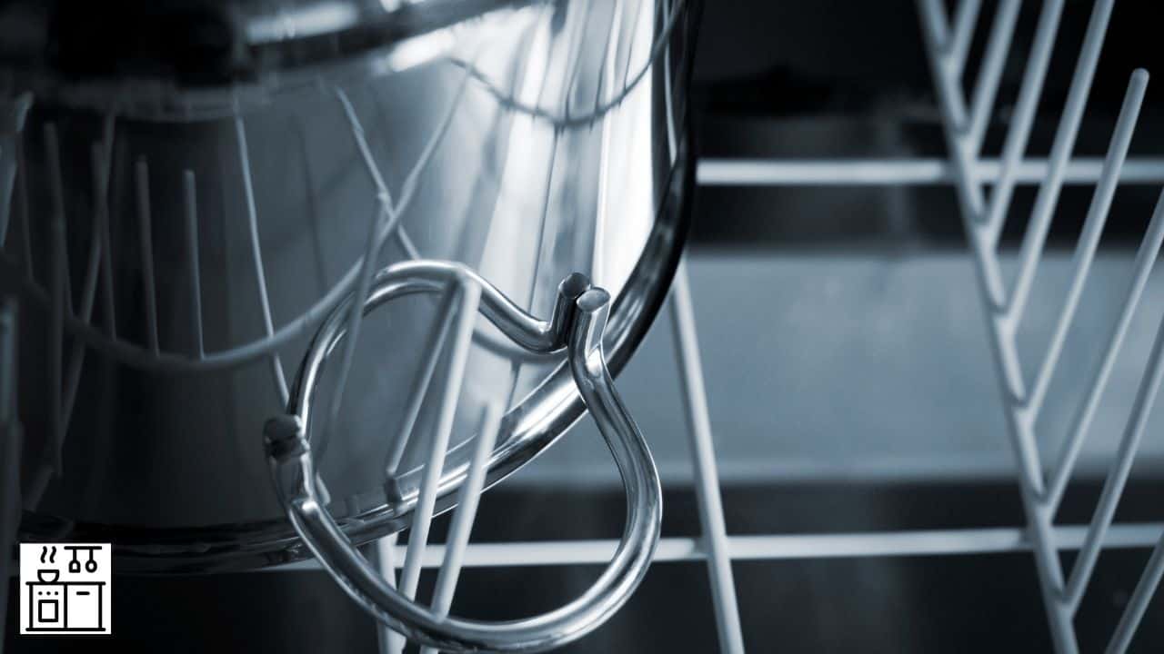 Can Pots Go In The Dishwasher? (What Brand Pots Can?)