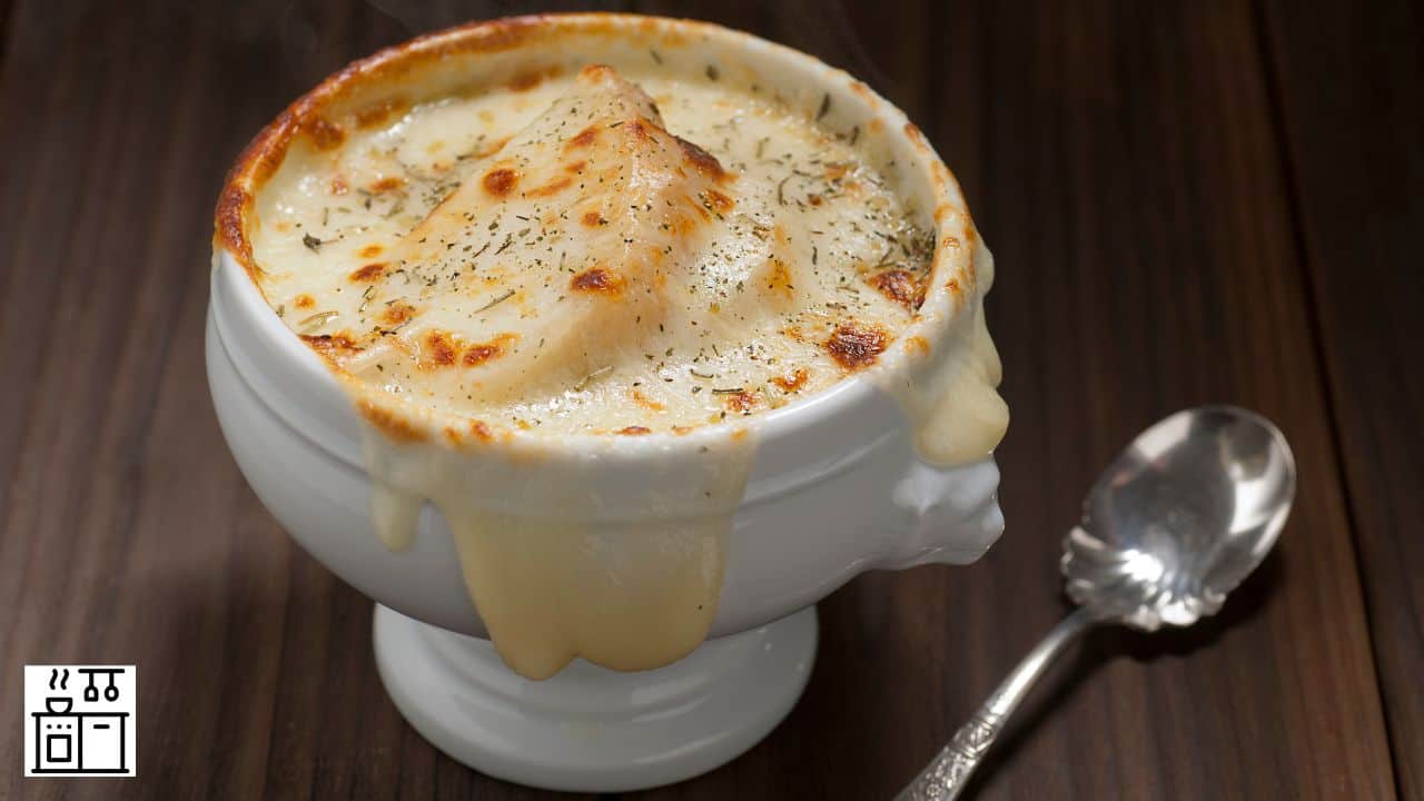 8 Delicious Cheese that Go Well on French Onion Soup