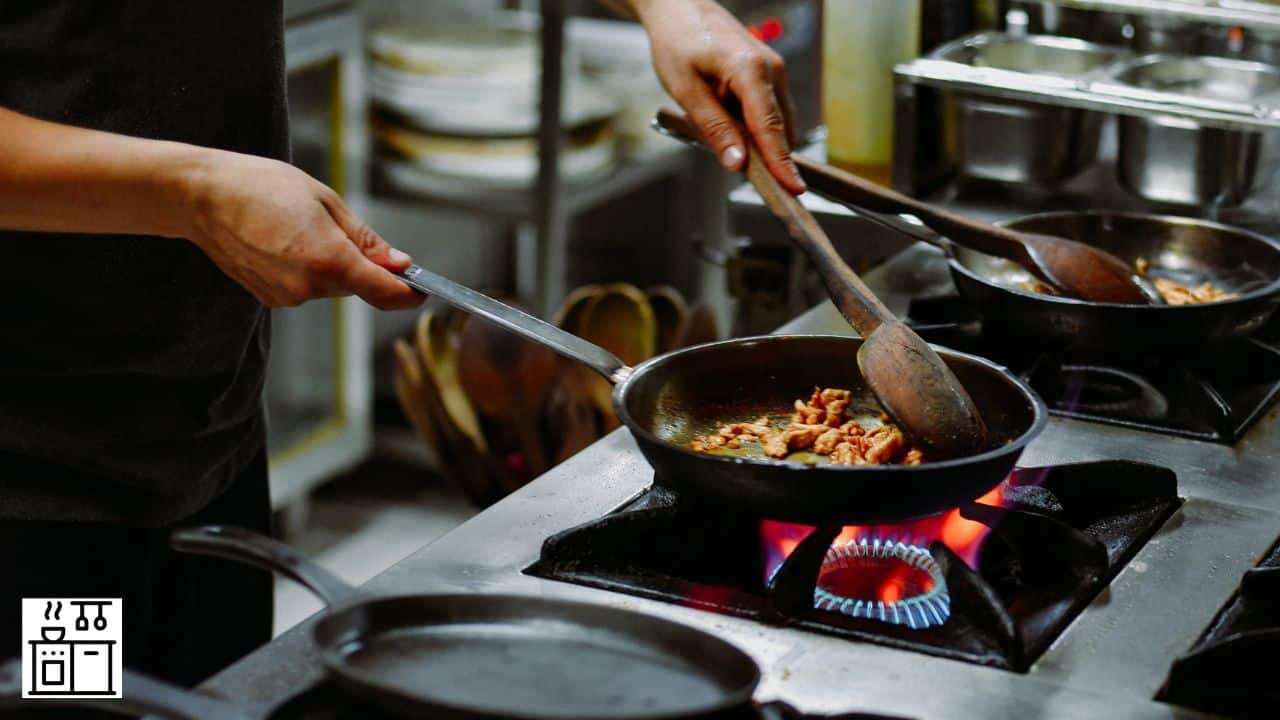 How to Correctly Use the Various Pans?